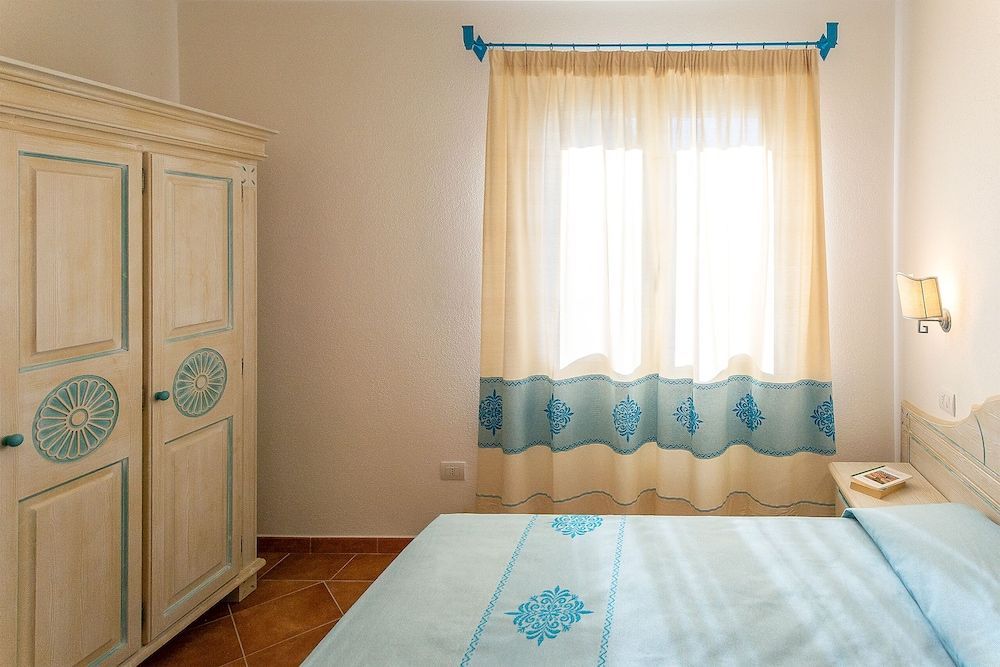 Comfort Apartment, Balcony, Courtyard View