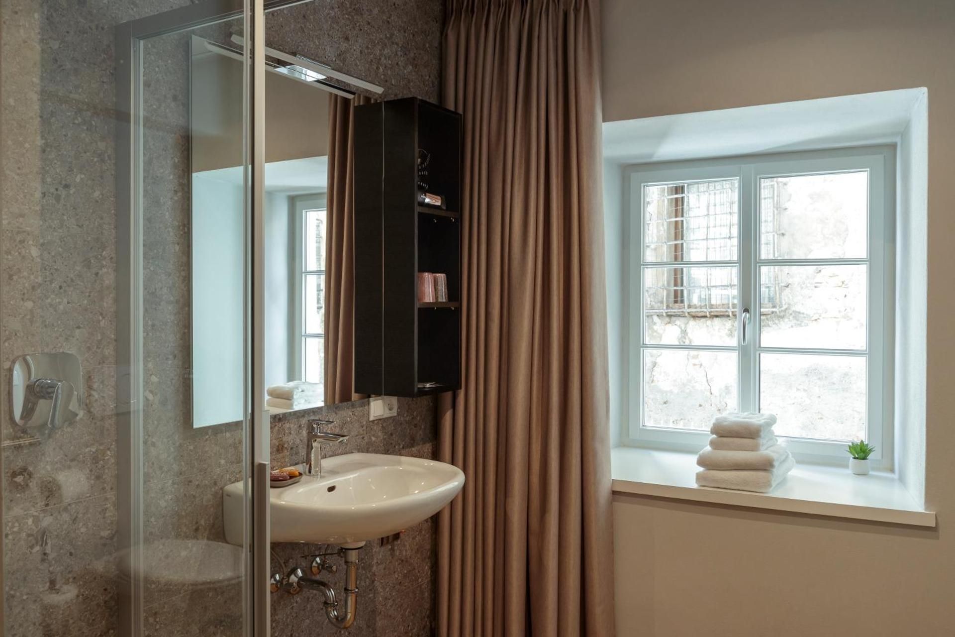 Quadruple Room Annex 492 ft