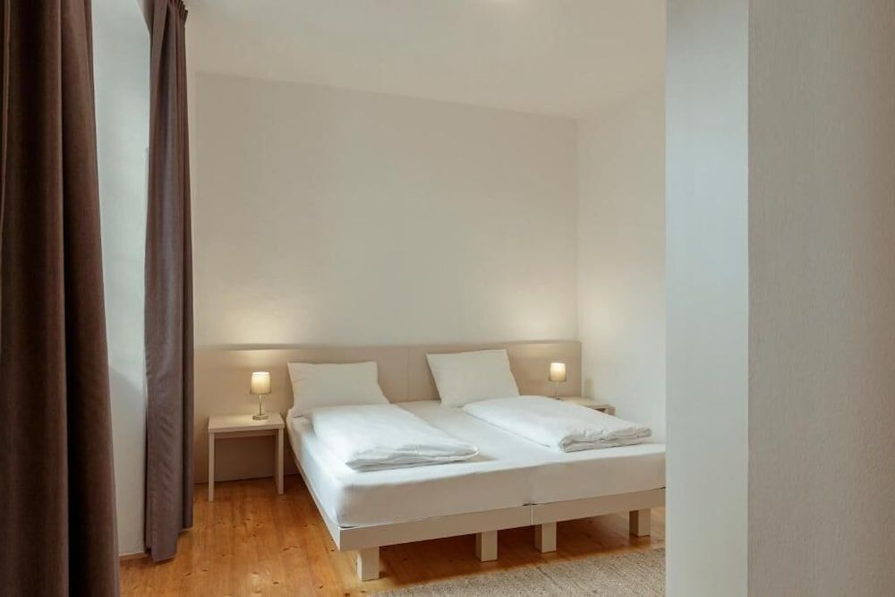 Alter Schlachthof Comfort Apartment, Balcony, Courtyard View 2