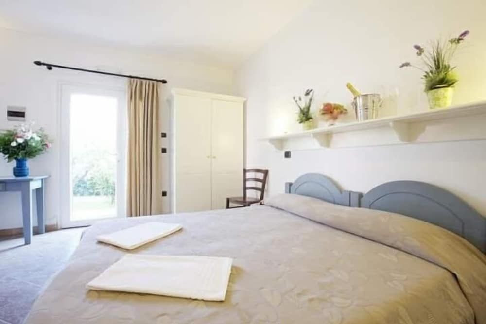 Classic Double or Twin Room, Resort View