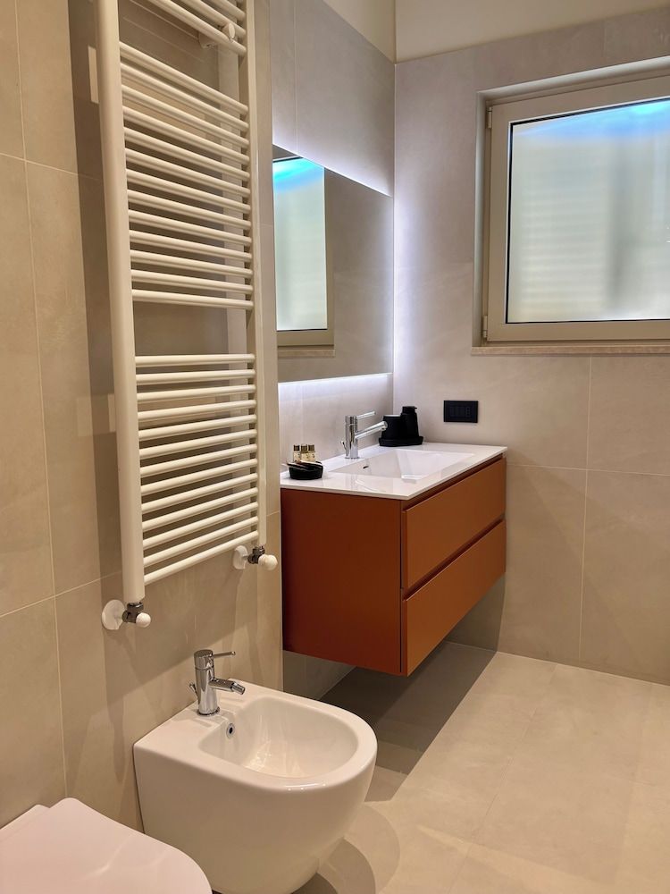 SETTANNI Suites Superior Room 13