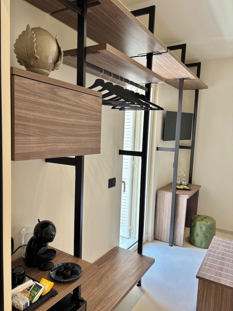 SETTANNI Suites Superior Room 21