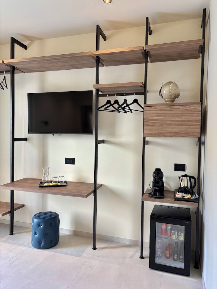 SETTANNI Suites Superior Room 20