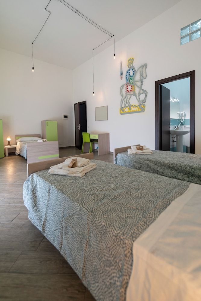 Classic Quadruple Room