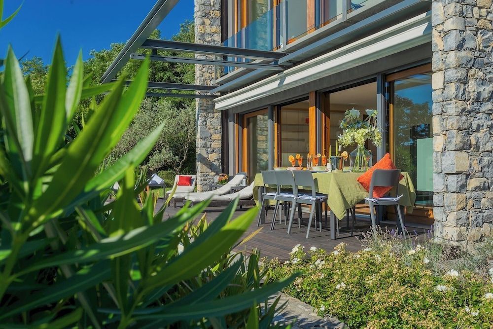 Villa Infinity by Rent all Como