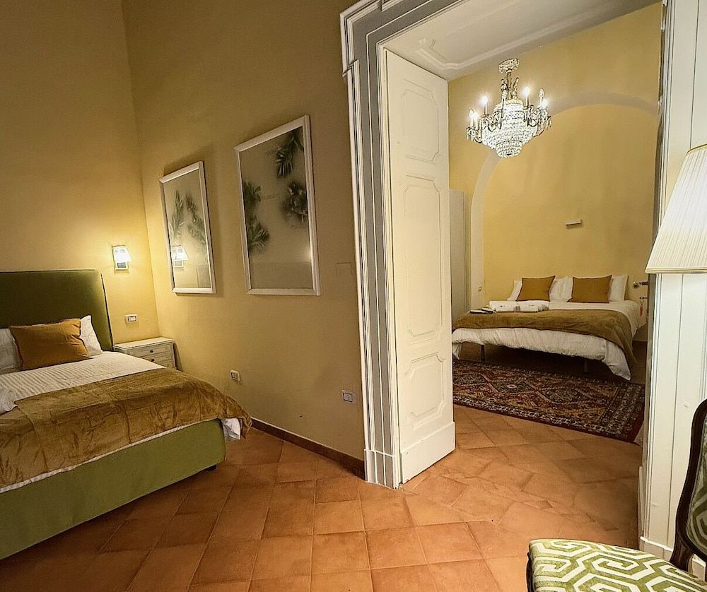 Comfort Suite, Balcony, City View