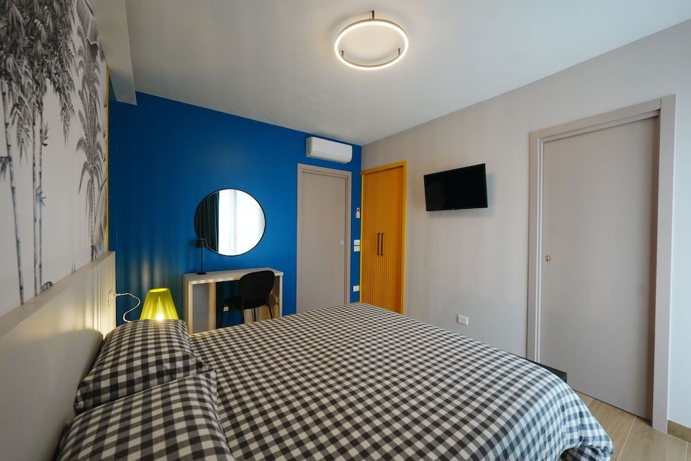 Terrazza 72 Comfort Double or Twin Room, Partial Sea View 2