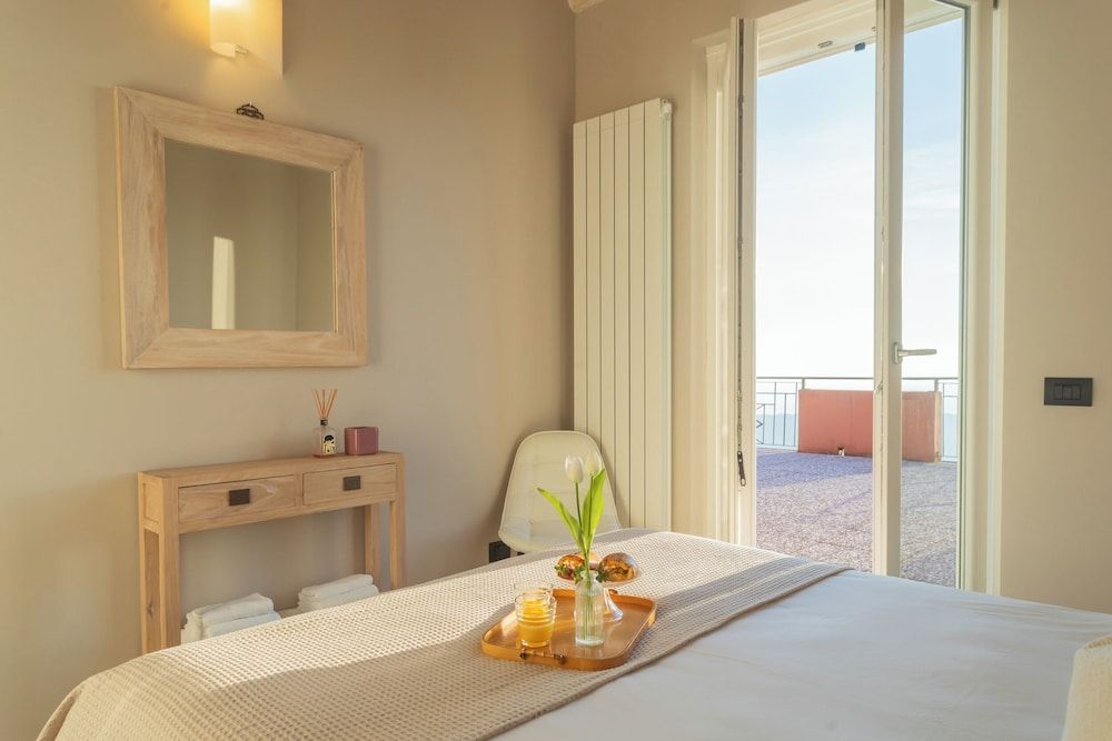 Apartment (2 Bedrooms)