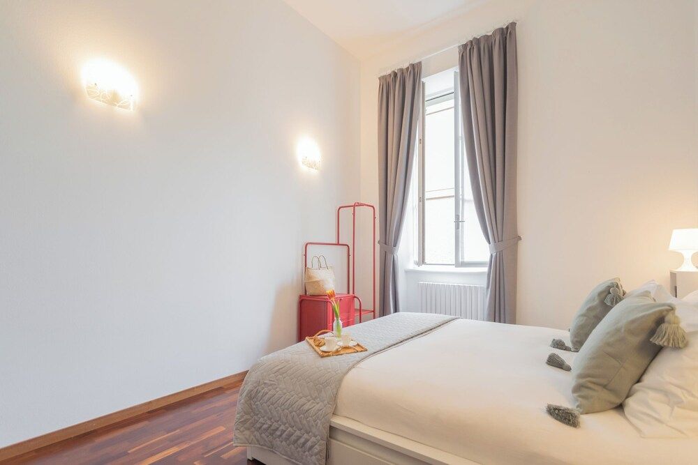 Filanda - Best Lakefront in Como by Rent all Como Apartment (1 Bedroom) 8