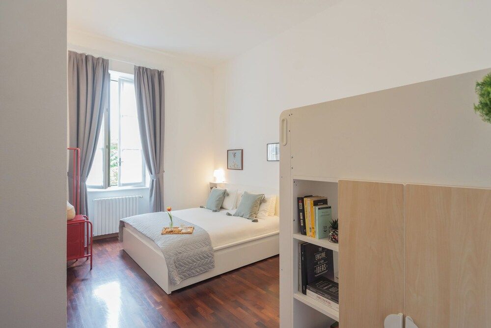 Filanda - Best Lakefront in Como by Rent all Como Apartment (1 Bedroom) 4