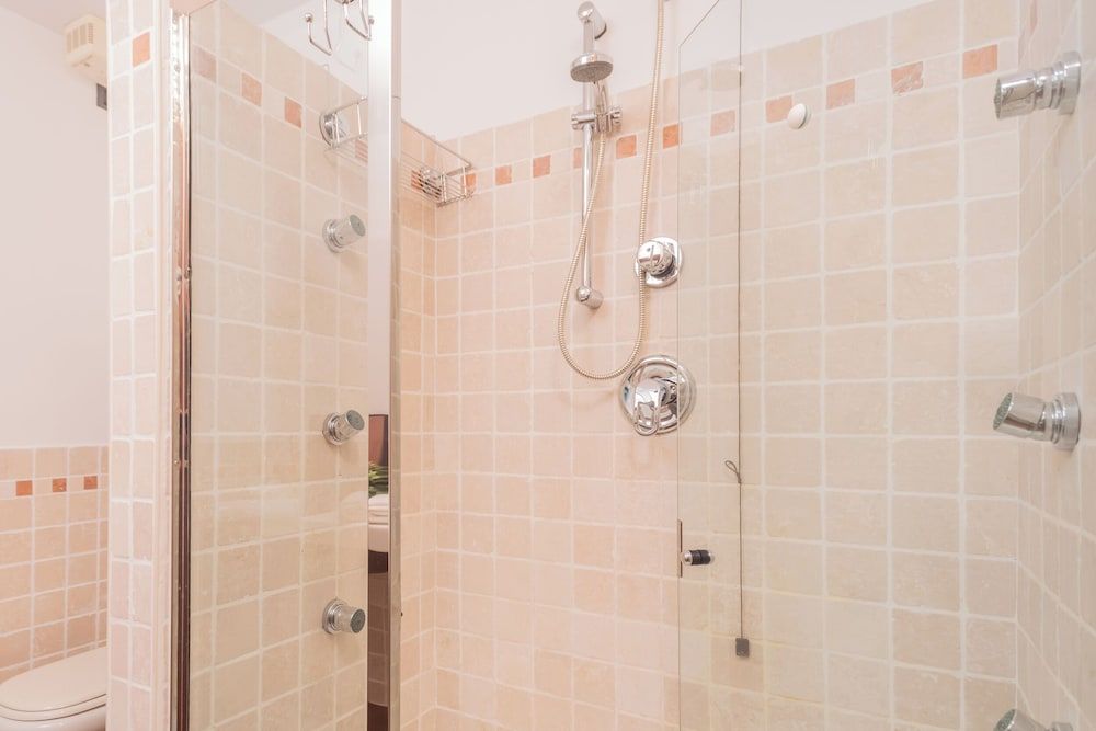 Filanda - Best Lakefront in Como by Rent all Como Apartment (1 Bedroom) 14