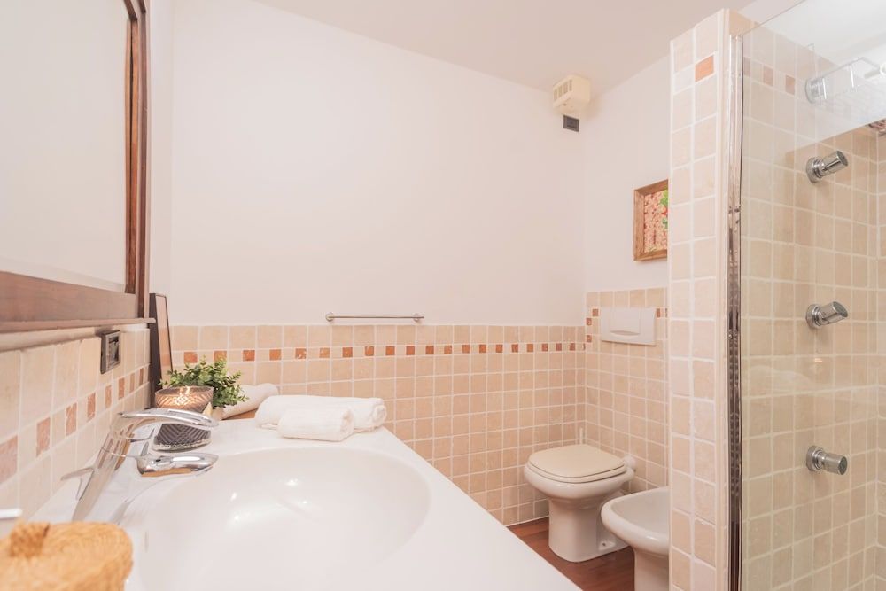 Filanda - Best Lakefront in Como by Rent all Como Apartment (1 Bedroom) 16