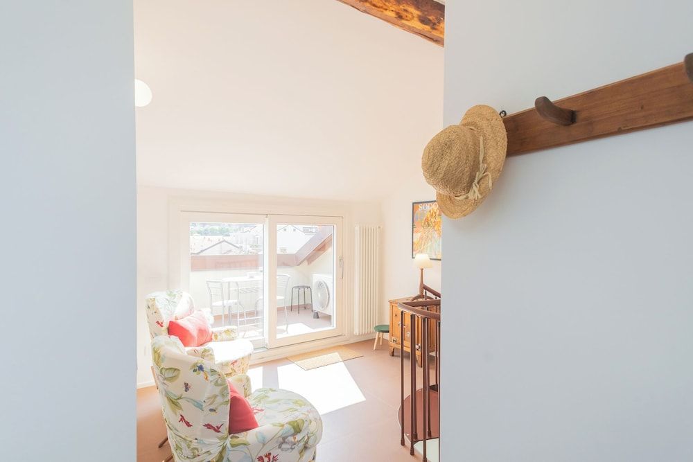 Rooftop Nest in Como City Center by Rent all Como Apartment, 2 Bedrooms (2 Bedrooms) 22