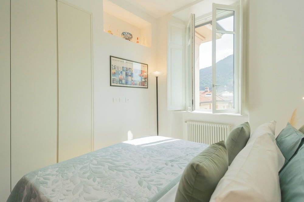 Rooftop Nest in Como City Center by Rent all Como Apartment, 2 Bedrooms (2 Bedrooms) 15