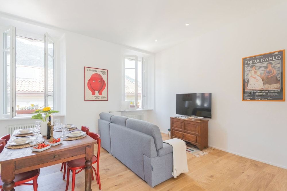 Rooftop Nest in Como City Center by Rent all Como Apartment, 2 Bedrooms (2 Bedrooms) 25