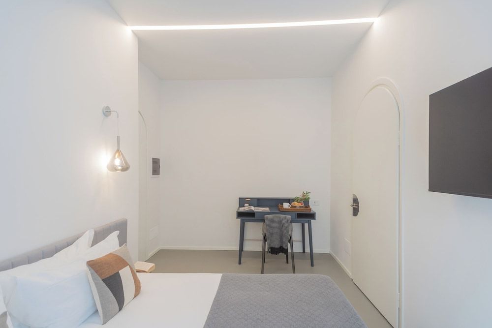 Como Liberty Suites - Garbo by Rent all Como Apartment (2 Bedrooms) 23