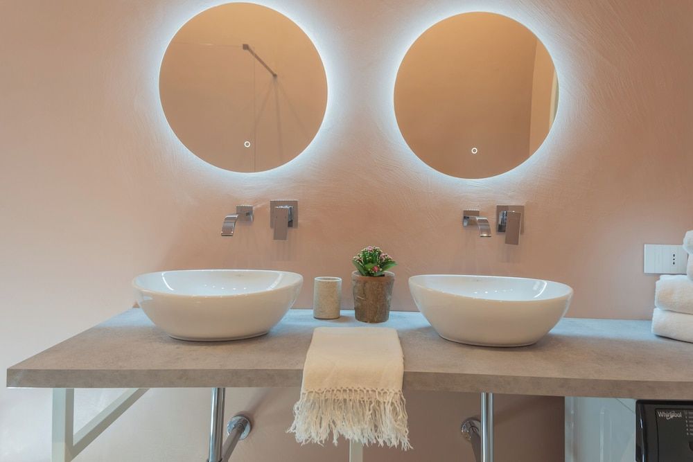 Como Liberty Suites - Garbo by Rent all Como Apartment (2 Bedrooms) 12