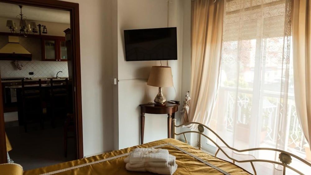 La Dimora di Annarè Classic Double Room, 1 Double Bed 5