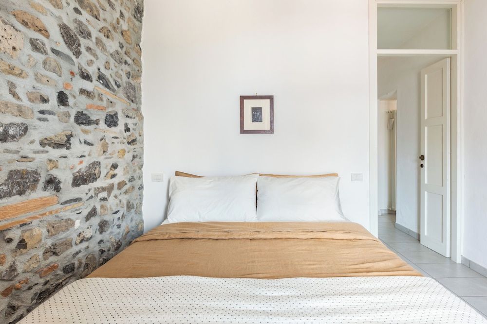 Apartment (1 Bedroom)
