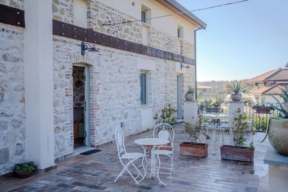 Casale nel Verde con Piscina e Vista Apartment 8