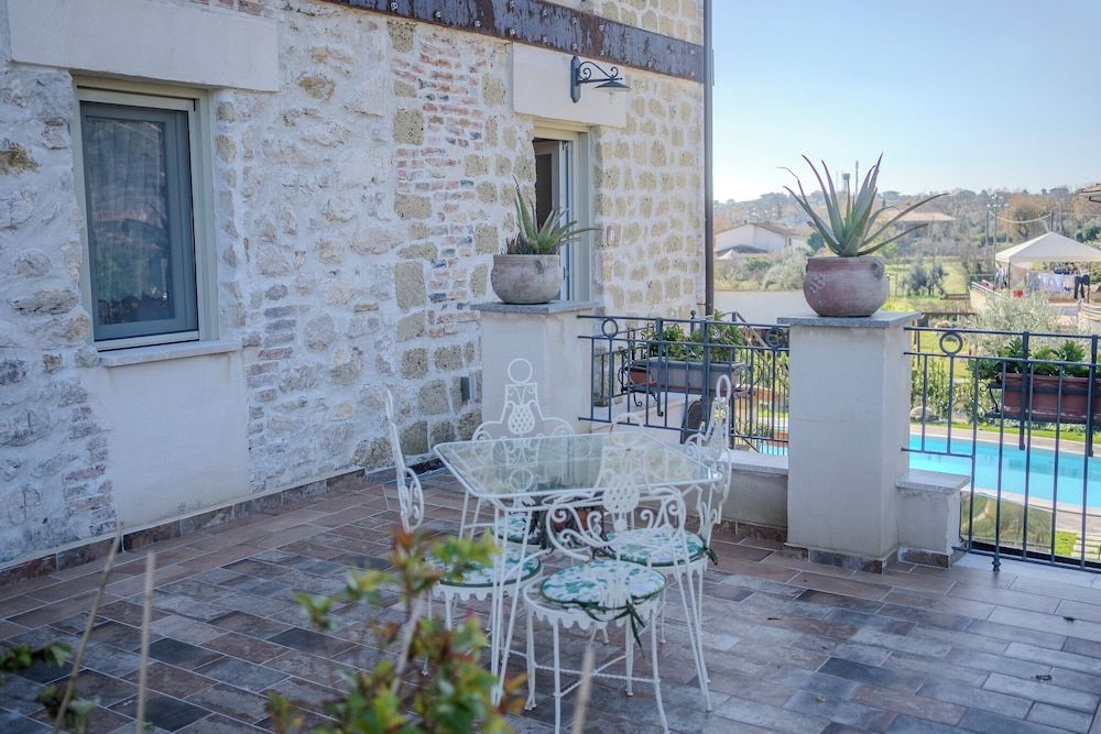 Casale nel Verde con Piscina e Vista Apartment 6