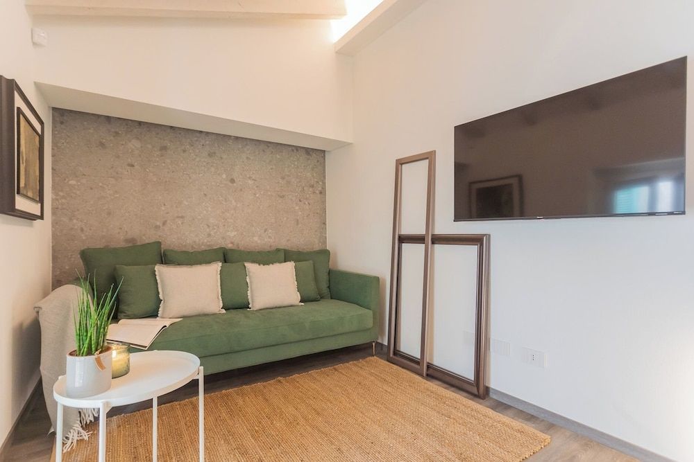 Muralto's Nest by Rent all Como Apartment (2 Bedrooms) 31