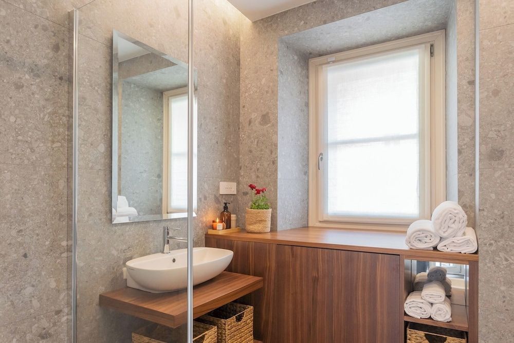 Muralto's Nest by Rent all Como Apartment (2 Bedrooms) 26