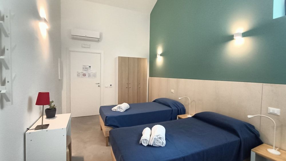 Bed and Bike Hostel Classic Triple Room 2