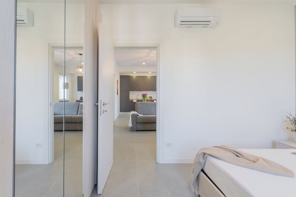 Isola Felice Grandate by Rent all Como Apartment (1 Bedroom) 13