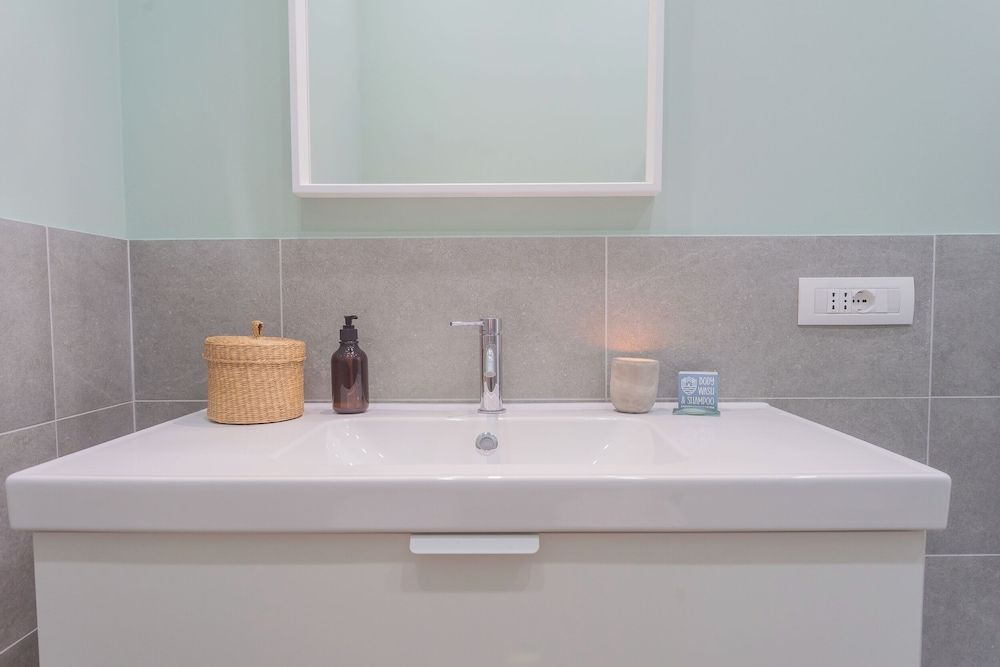 Isola Felice Grandate by Rent all Como Apartment (1 Bedroom) 8