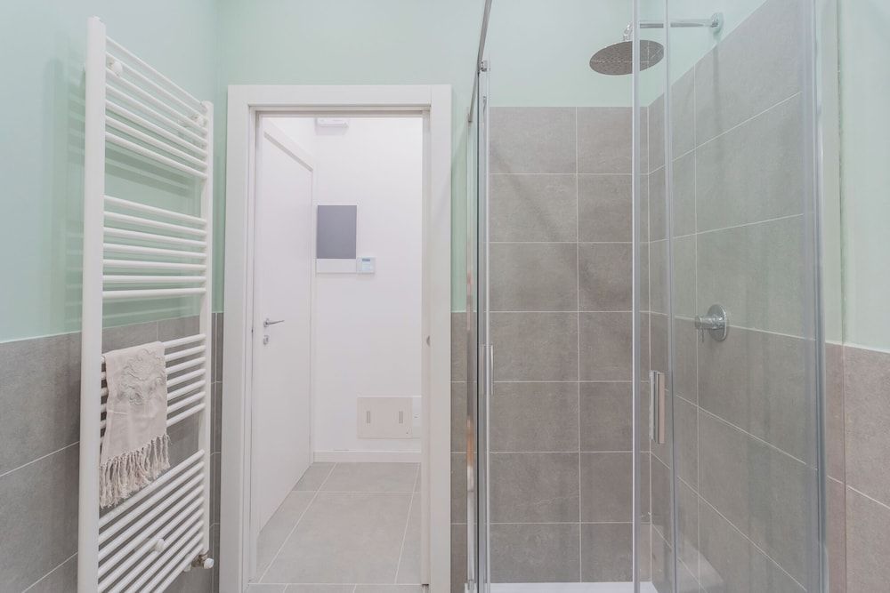 Isola Felice Grandate by Rent all Como Apartment (1 Bedroom) 10