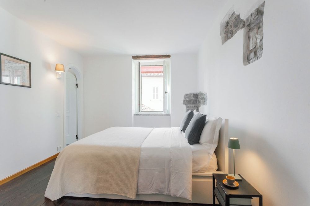 Apartment (3 Bedrooms)