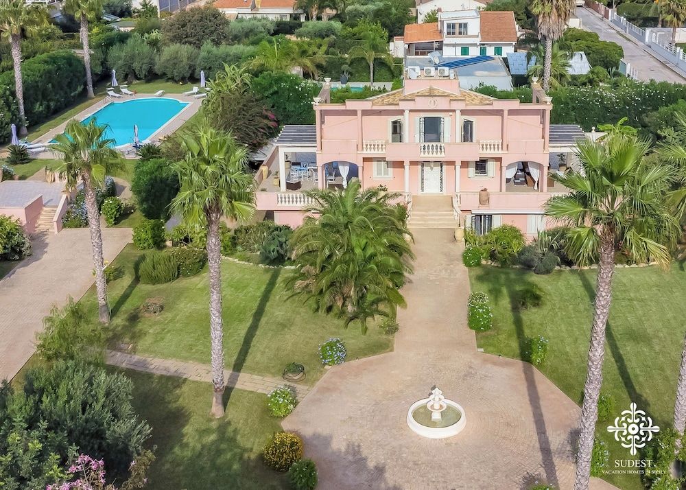 Superior Villa