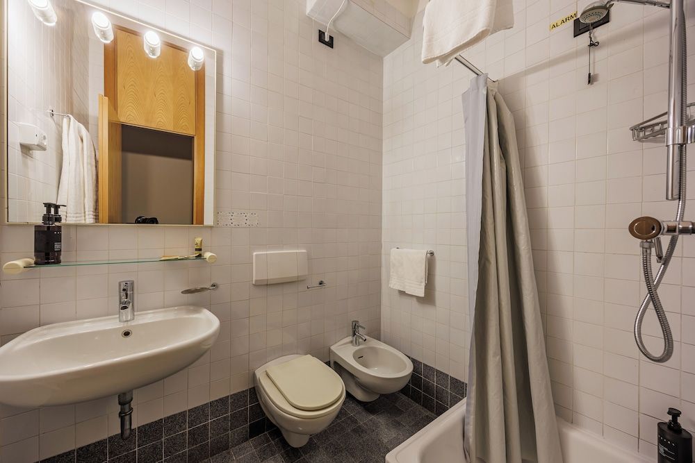 Hotel Alla Grotta Standard Double Room 5