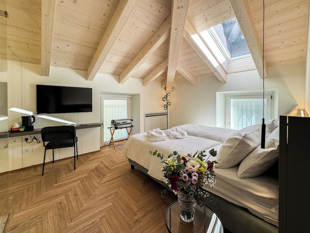 Superior Double Room, Lake View