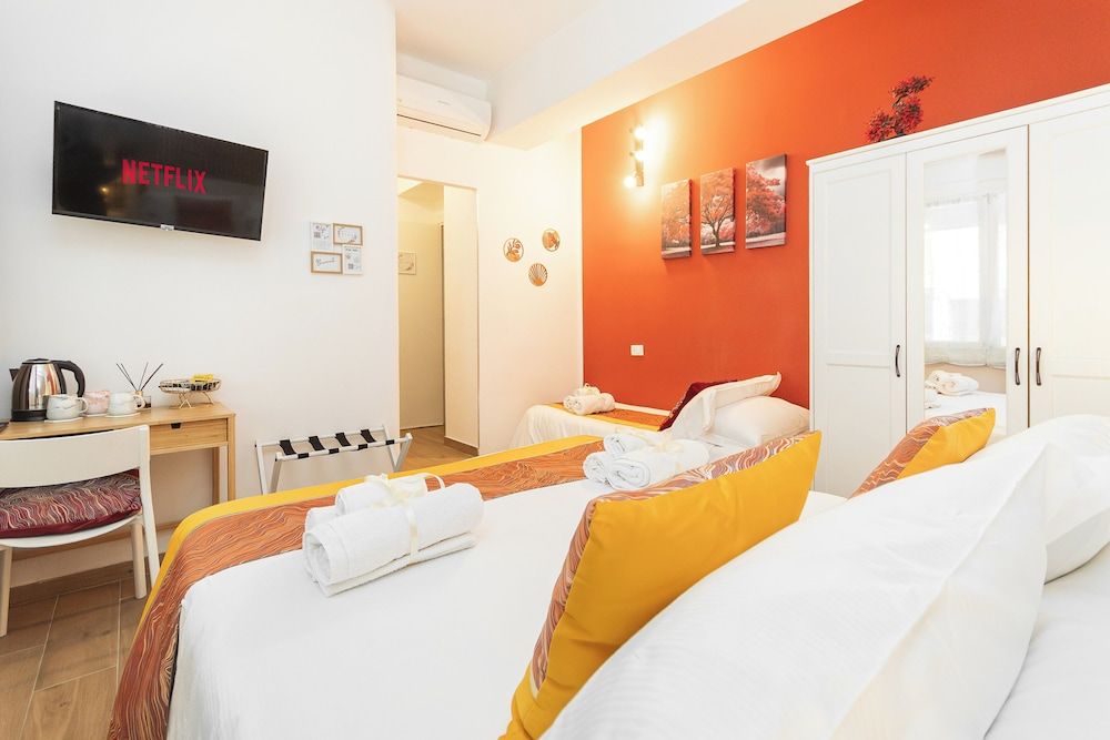 VittorioVeneto126 Deluxe Triple Room