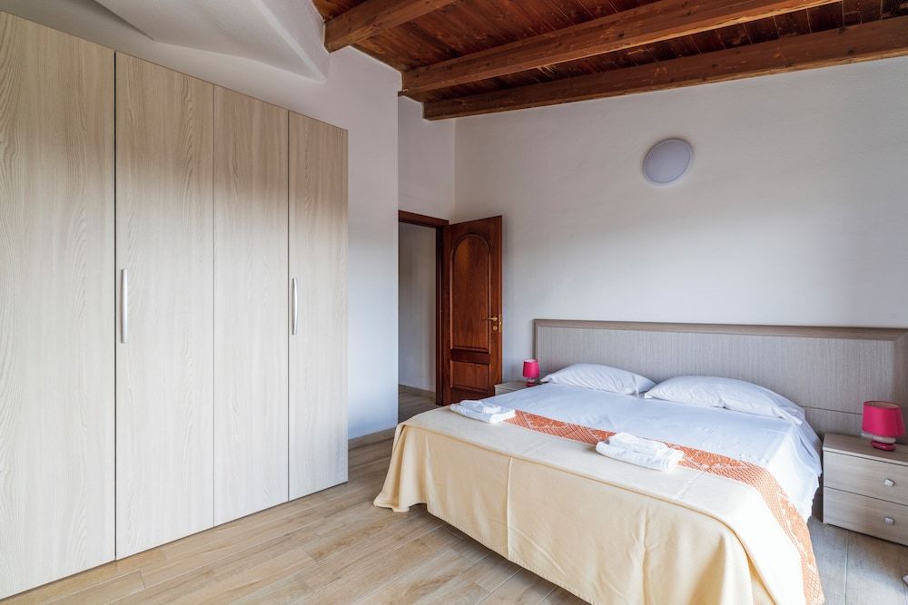 Classic Apartment, 1 Double Bed with Sofa bed