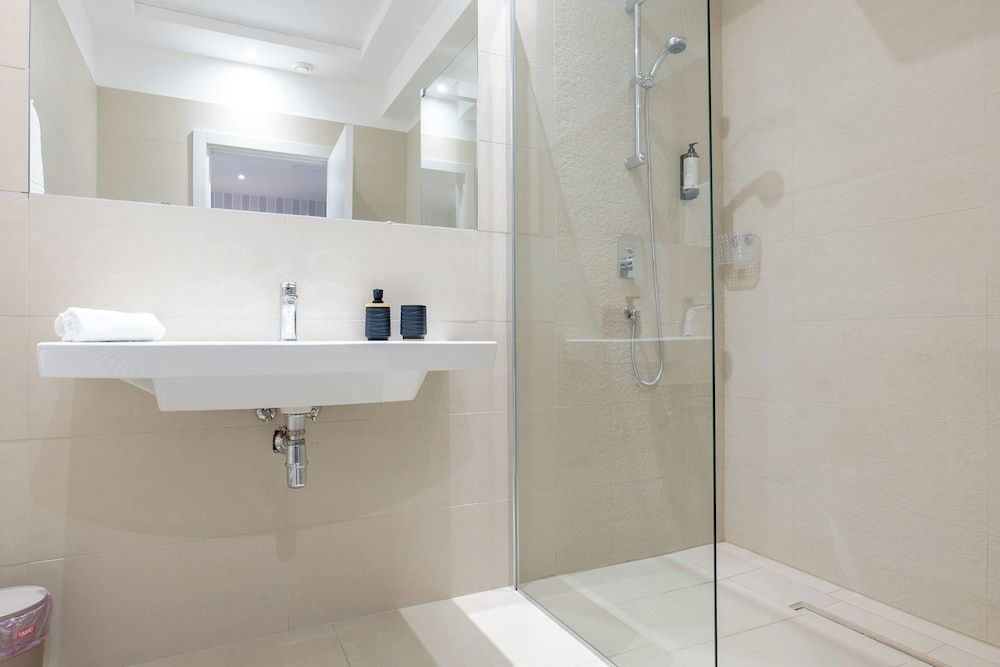 LHI Healthy Hotel Lecce Deluxe Double Room 9