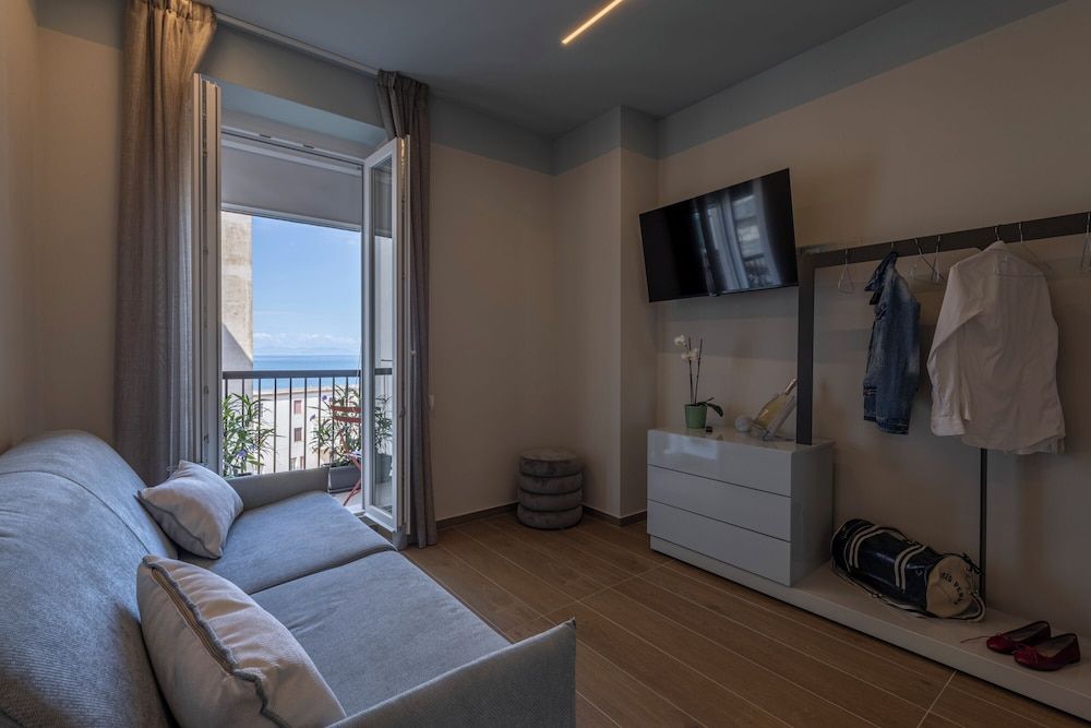 Luci sul Mare Panoramic Suite, Sea View 12