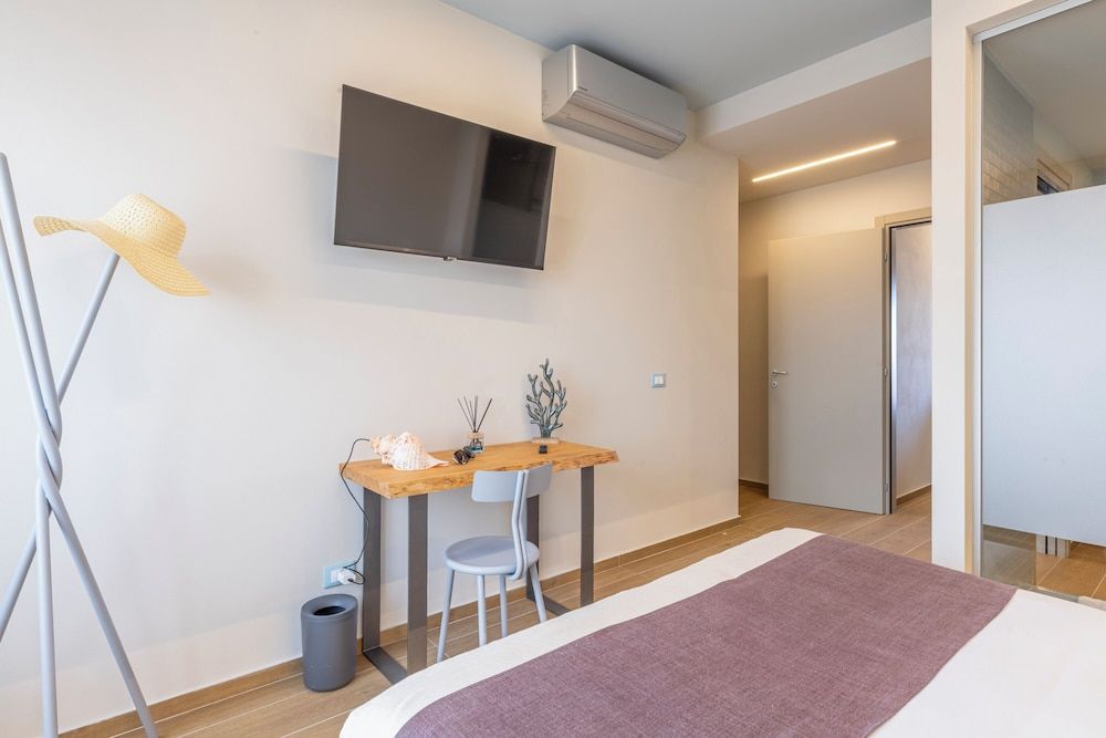 Luci sul Mare Panoramic Suite, Sea View 9