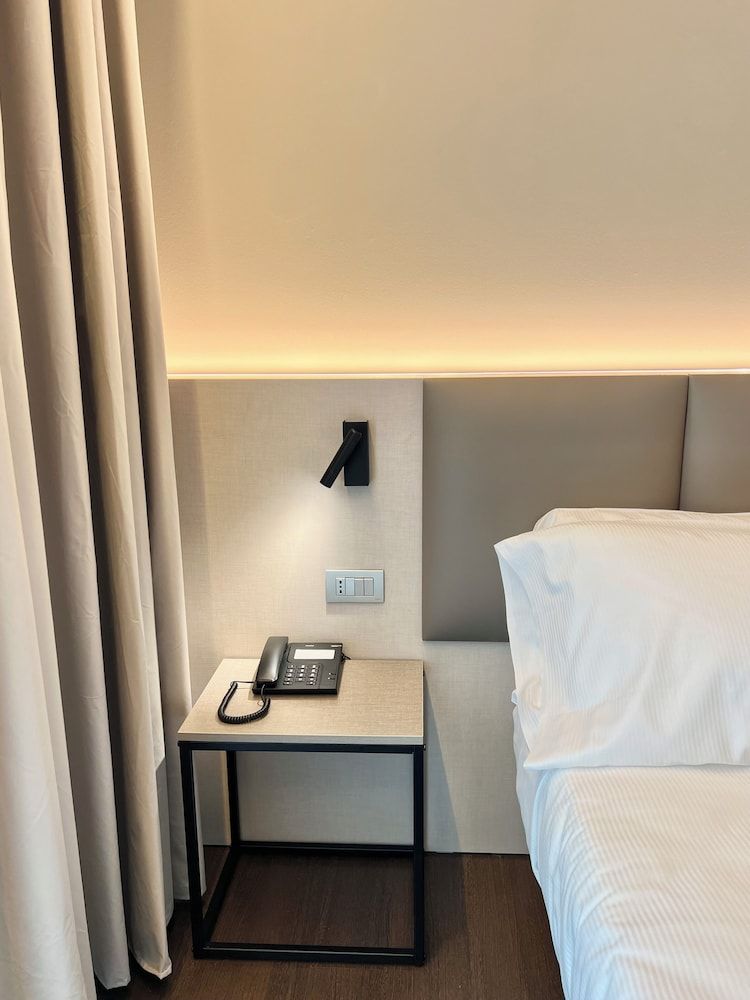 Unico Hotel Comfort Double or Twin Room 4