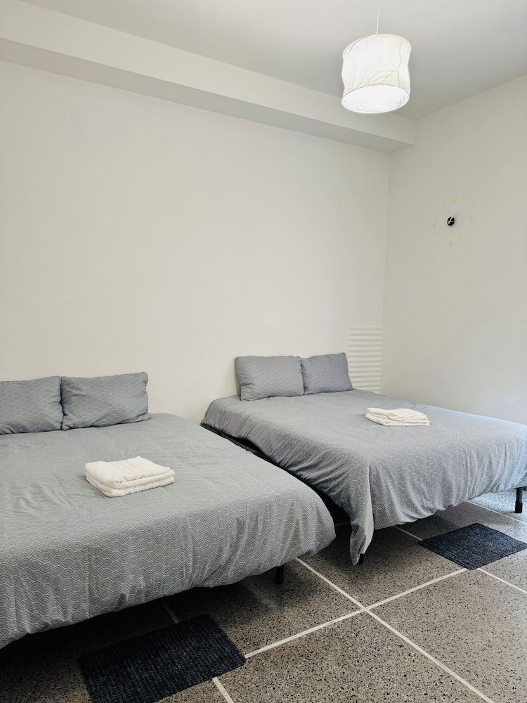 Affittacamere The Shuttle Classic Quadruple Room, City View