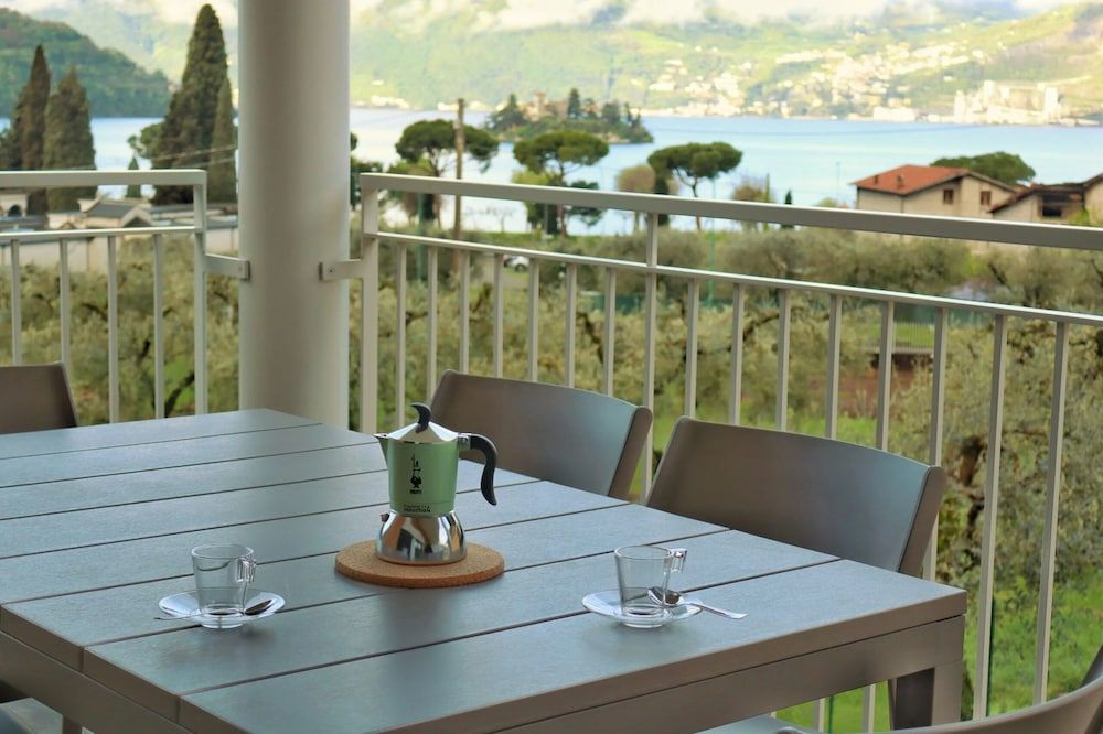 Deluxe Apartment, Lake View
