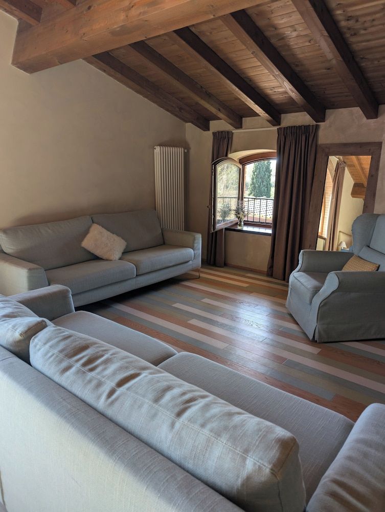 Casale Elisa Country Hotel Family Room, Garden View