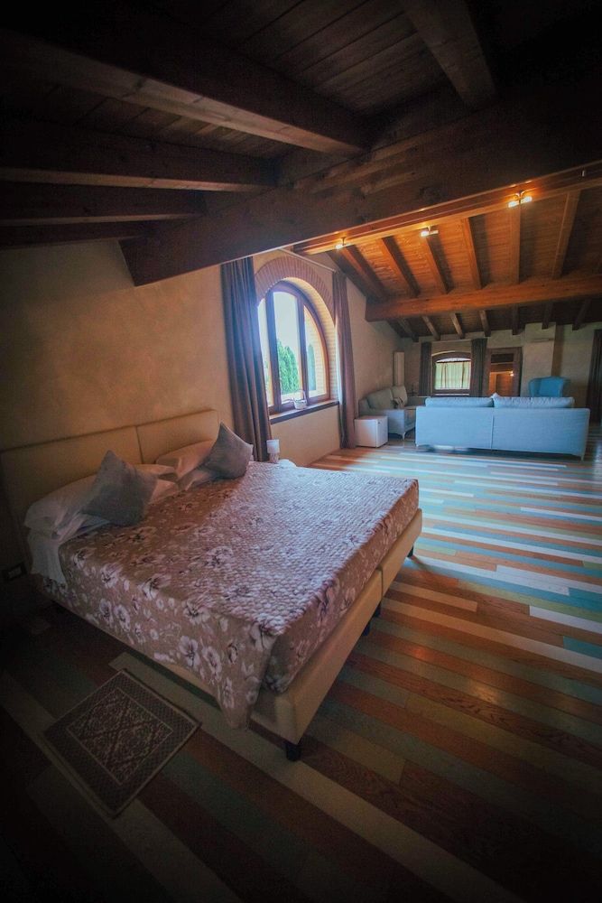 Casale Elisa Country Hotel Family Room, Garden View 2