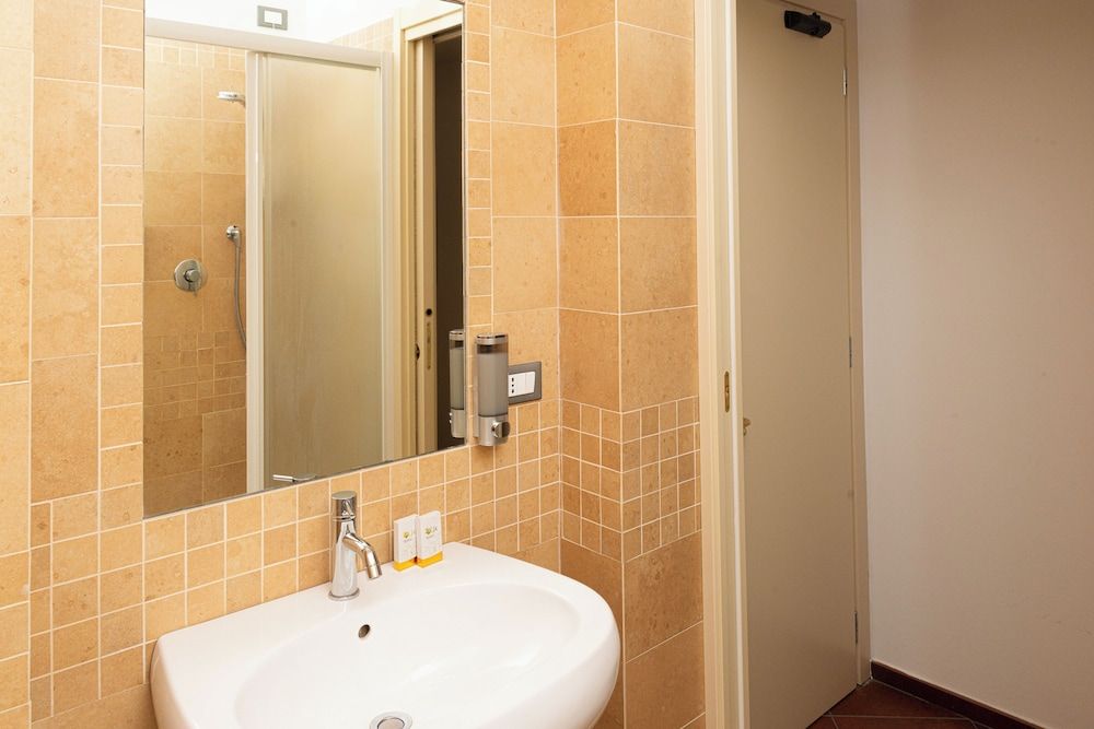 LA ROCCA RELAIS Classic Double or Twin Room 12