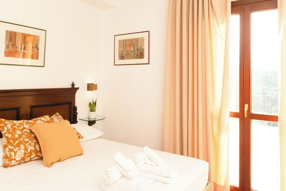 LA ROCCA RELAIS Superior Double Room, Valley View 3