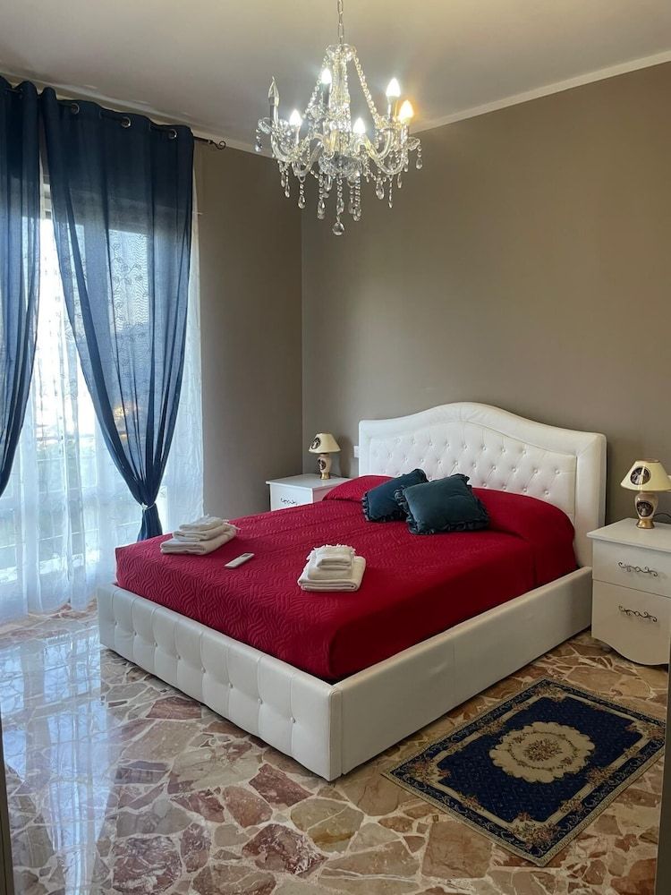 Royal Double or Twin Room, Mountain View