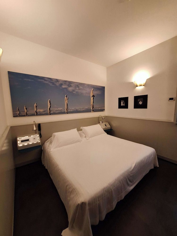 Sure Hotel By Best Western Milano Standard Room, 1 Queen Bed, Non Smoking 3