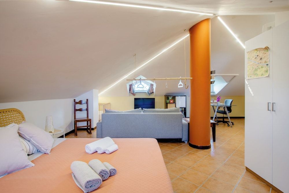 Deluxe Suite, Balcony